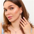 Комплект в форме сердца Каталог >> Бижутерия >> Ювелирная бижутерия коллекция  "Дубай" серьги, кулон и кольцо 19 р, покрытие: позолота, вставка: фианиты, цвет: прозрачный и розовый, арт.213.770-19 213.770-19