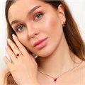 Комплект в форме сердца Каталог >> Бижутерия >> Ювелирная бижутерия коллекция  "Дубай" серьги, кулон и кольцо 19 р, покрытие: позолота, вставка: фианиты, цвет: прозрачный и красный, арт.213.771-19 213.771-19