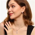 Комплект ювелирной бижутерии серьги, кулон и кольцо 18 р, покрытие: посеребрение, вставка: фианиты, цвет: прозрачный, арт.213.483-18 213.483-18