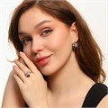 Комплект ювелирной бижутерии в форме цветов серьги и кольцо 18 р, покрытие: посеребрение, вставка: фианиты, цвет: розовый, зеленый и оранжевый, арт.213.469-18 213.469-18