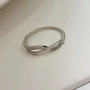 Кольцо Каталог >> Бижутерия >> Ювелирная бижутерия, покрытие посеребрение, вставка: фианиты, цвет: прозрачный, 19 р,  арт.219.288-18 219.288-18