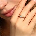 Кольцо коллекция "Xuping" покрытие позолота 18К, вставка: фианиты, цвет: прозрачный, 17 р, арт.101.135-17 101.135-17