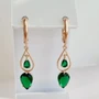 Серьги висячие с зелеными камнями, покрытие позолота 585 пробы, арт.212.049 212.049