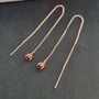 Серьги Каталог >> Бижутерия >> Ювелирная бижутерия протяжки с камнем, покрытие: позолота, цвет камня: красный, 18021, арт.947.527 947.527