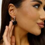 Серьги Каталог >> Бижутерия >> Ювелирная бижутерия крупные под серебро, черный камень, 65145, арт.032.391 032.391