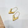 Серьги из стали геометрической формы Каталог >> Бижутерия >> Ювелирная бижутерия, покрытие: позолота, 301809, арт. 847.467 847.467