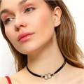 Чокер с двойной круглой подвеской на шнурке, цвет: черный, вставка: фианиты, арт.101.180 101.180