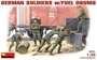 35041  фигуры  GERMAN SOLDIERS w/FUEL DRUMS  (1:35) 4820041100769