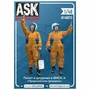 ASK48013  фигуры  Пилот и штурман в ВМСК-4 "Предполетная проверка"  (1:48) 2000000242903