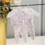 Комплект распашонка с ползунками Magic Manufactory ЖИРАФЫ для куклы 19 см 630560448