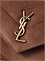 Loulou мини плечевая сумка из стеганой замши SAINT LAURENT, коричневый 47345293