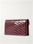 Сумка через плечо Cassandre Envelope из лакированной кожи с ромбовидной стежкой SAINT LAURENT, бордовый 47344414