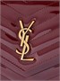 Сумка через плечо Cassandre Envelope из лакированной кожи с ромбовидной стежкой SAINT LAURENT, бордовый 47344414