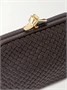 Клатч Knot из кожи intrecciato BOTTEGA VENETA, коричневый 47324349