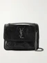 Сумка на плечо Niki Baby из стеганой мятой кожи SAINT LAURENT, черный 47343333