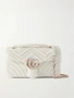 Сумка на плечо GG Marmont из стеганой кожи GUCCI, белый 47344405