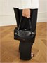 Сумка на плечо Goji Pillow маленькая из мятой кожи JIL SANDER, черный 47345082