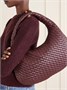 Кожаная сумка через плечо Veneta medium Intrecciato BOTTEGA VENETA, красный 47346014