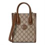 Мини-сумка тоут Gucci с принтом Interlocking G, коричневая 619884