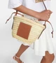 Плетеная сумка Paula's Ibiza Anagram Loewe, бежевый 2089388