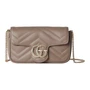 Женская мини-сумка Gucci GG Marmont из бежевой кожи 27944470