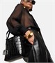 Сумка-шопер Saint Laurent Paris Mini Toy из кожи с эффектом крокодила Saint Laurent, черный 2109025