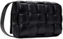 Черная стеганая сумка-кассета Bottega Veneta 1082495