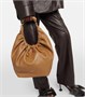 Кожаная сумка через плечо squeeze среднего размера Loewe, коричневый 5982811