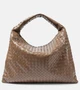 Hop Large Intrecciato кожаная сумка через плечо Bottega Veneta, Pinecone M- B  Pinoc 25641530