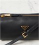 Мини лого кожаная сумка через плечо Prada, черный 25622132