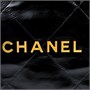 Сумка 22 малая через плечо из глянцевой телячьей кожи черная CHANEL 26483312