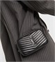 Кожаная сумка через плечо lou mini Saint Laurent, черный 6956307