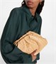 Клатч из кожи intrecciato Bottega Veneta, бежевый 2070924