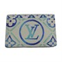 Кошелек для карточек женский Louis Vuitton голубой 27972618