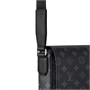 Сумка-мессенджер Louis Vuitton District PM Monogram Eclipse 1451451