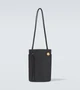 Кожаная наплечная сумка Pebble Dice Pocket Loewe, черный 25627265