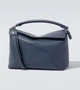 Пазл Эдж большая кожаная сумка через плечо Loewe, Indigo Dye 25627318