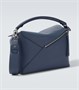 Пазл Эдж большая кожаная сумка через плечо Loewe, Indigo Dye 25627318
