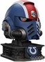 Фигурка JoyToy. Space Marine 2: Ultramarines Lieutenant Titus' MKX Helmet & Display Stand 756571