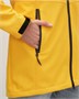 Парка спортивная женская с капюшоном softshell желтого цвета 9568J 79077442