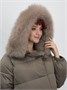 Куртка зимняя женская с мехом и капюшоном тренд коричневого цвета 7639K 1451326812