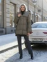 Куртка зимняя женская с большим капюшоном модная коричневого цвета 7739K 1023457635