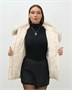 Куртка зимняя женская с мехом и капюшоном тренд бежевого цвета 7759B 1472702274